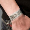 Festivalarmband med QR-kod eller streckkod