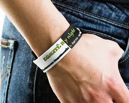 Merchandisearmband i plast