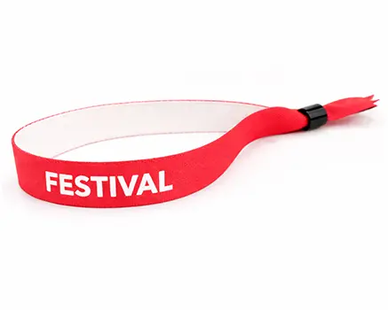 Mörkröda festivalarmband