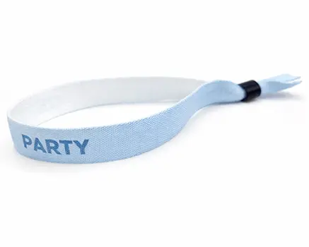 Babyblå festivalarmband