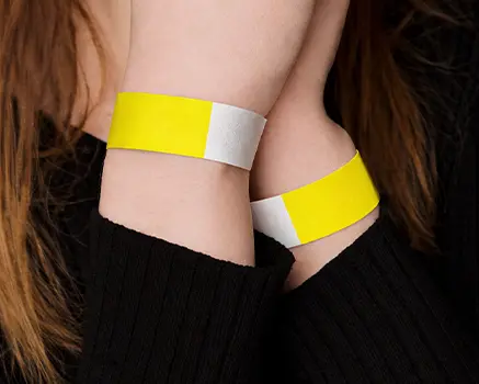 Neongula pappersarmband