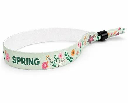 Festivalarmband med blommor i gröna nyanser
