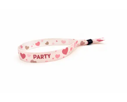 Festivalarmband med hjärtan