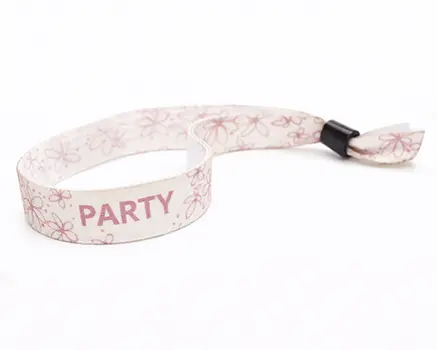 Rosa festivalarmband med blommor