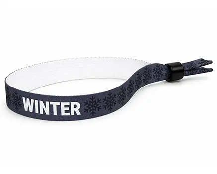 Mörkt festivalarmband med snöflingor
